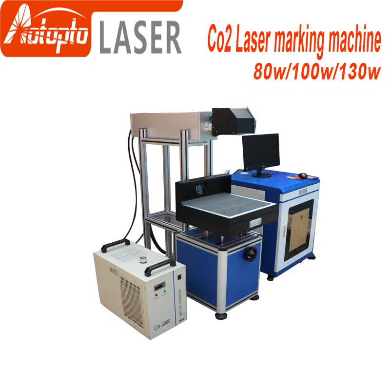 Mașină de marcaj laser Co2 gravând material lemnos și nemetal